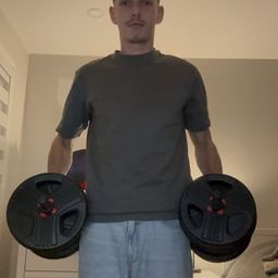 Coin image for D2ro2jGse1HXYyE9yR6Sm4UezYapEFAc6PejNkzjpump
